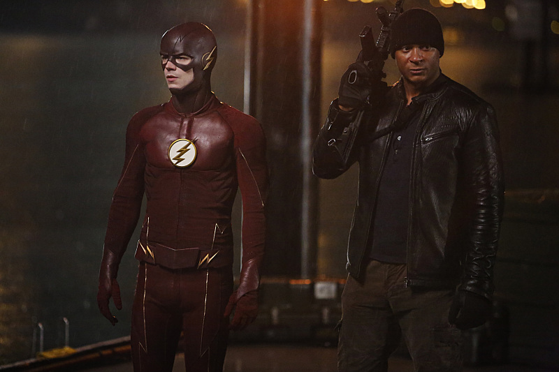 The Flash -- "King Shark" -- Image FLA215b_0084 -- Pictured (L-R): Grant Gustin as Barry Allen / The Flash and David Ramsey as John Diggle -- Photo: Bettina Strauss/The CW -- ÃÂ© 2016 The CW Network, LLC. All rights reserved